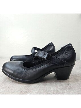 Clarks Maryjane Comfort Pumps 9.5 Black Minimalist Block Heel Lolita Dress Shoes